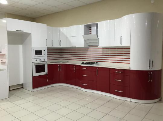 Mutfak Dolaplarında Zor Renkler Ve Dekorasyon